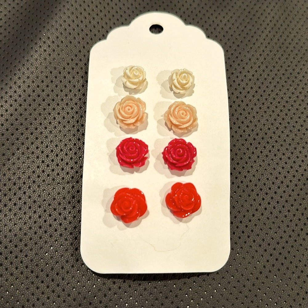 Rose Studded Earings